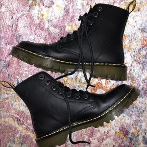 Dr. Martens Size 7